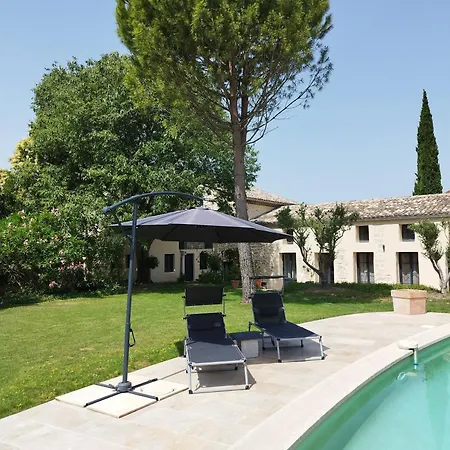 Spacieuse A 5 Min A Pieds Du Centre D'uzes Villa